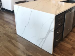 4 Ways to Incorporate Waterfall Countertops into Your Kitchen/Bathroom