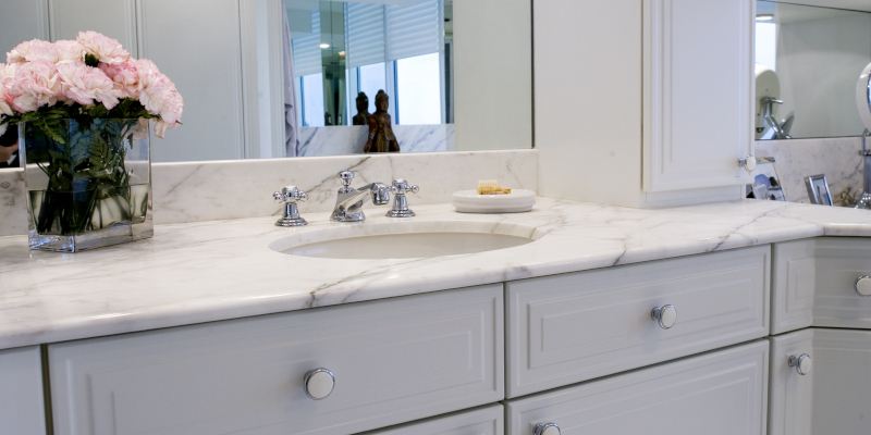 How Marble Bathroom Countertops Create Emotional Interiors